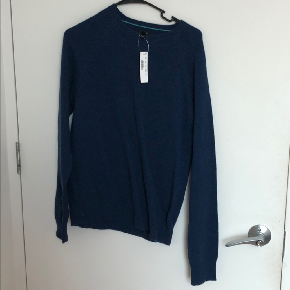 Brand new sweater